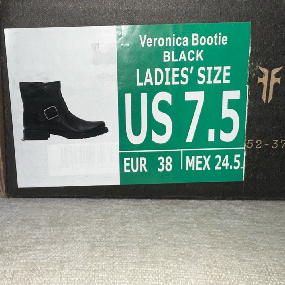 NEW FRYE VERONICA BOOTIE BLACK BUTTERY SOFT GENUINE LEATHER BOOTS SZ 7.5 - Picture 15 of 15